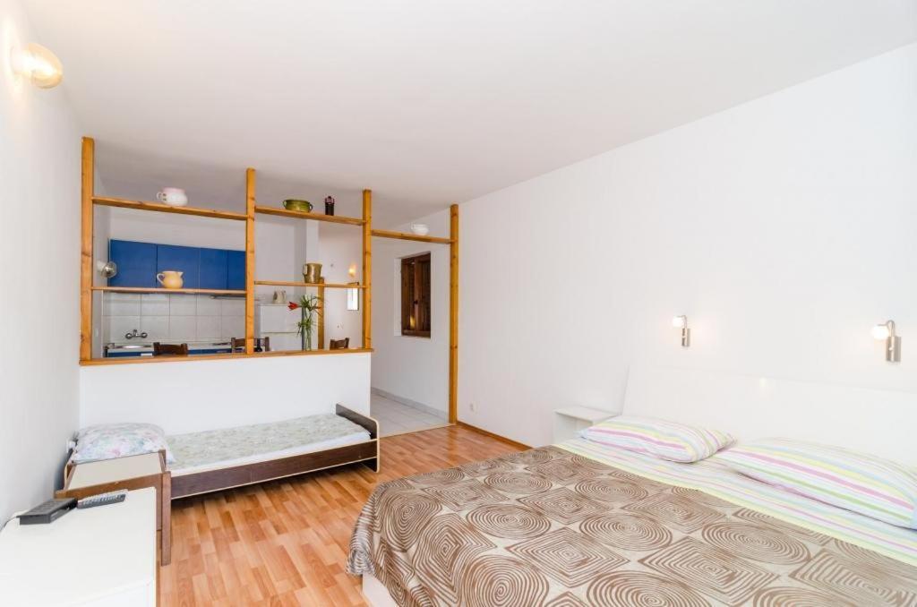 Apartments Bezek ترستينيك المظهر الخارجي الصورة