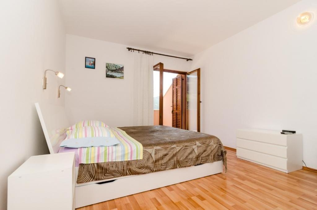 Apartments Bezek ترستينيك المظهر الخارجي الصورة